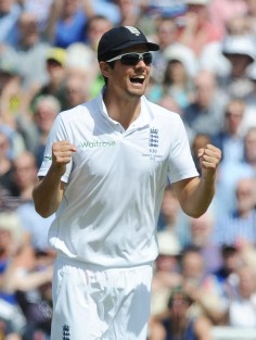 Captain Alastair Cook says his England teammates will discuss how to break their unwanted win-loss sequence. Photo: AP