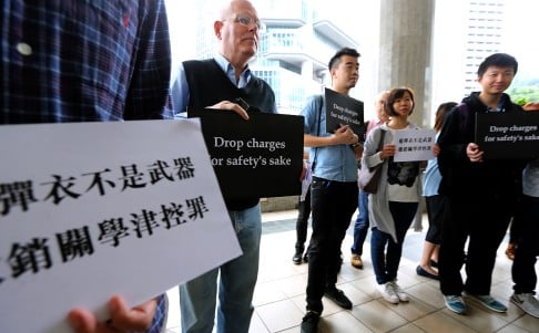 The Foreign Correspondents' Club, Hong Kong Press Photographers Association and the Hong Kong Journalists Association join request upon Thai Authorities to drop charges against photographer Anohony Kwan, outside Thai Consulate-General in Central. Photo: Felix Wong