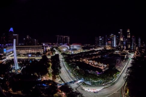 The 5.065km track goes past landmarks such as the historic Anderson Bridge and the picturesque Singapore Flyer