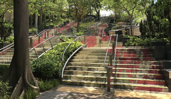 The painting ‘Flowers and Birds of the Four Seasons in the Style of a Araki Juppo’ is now on display at Lai Chi Kok Park.